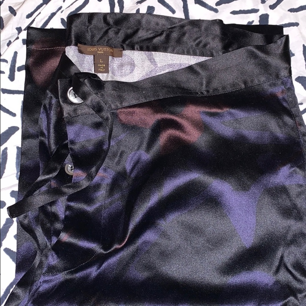 Authentic Women’s Large Pajama Set - Picture 3 of 6